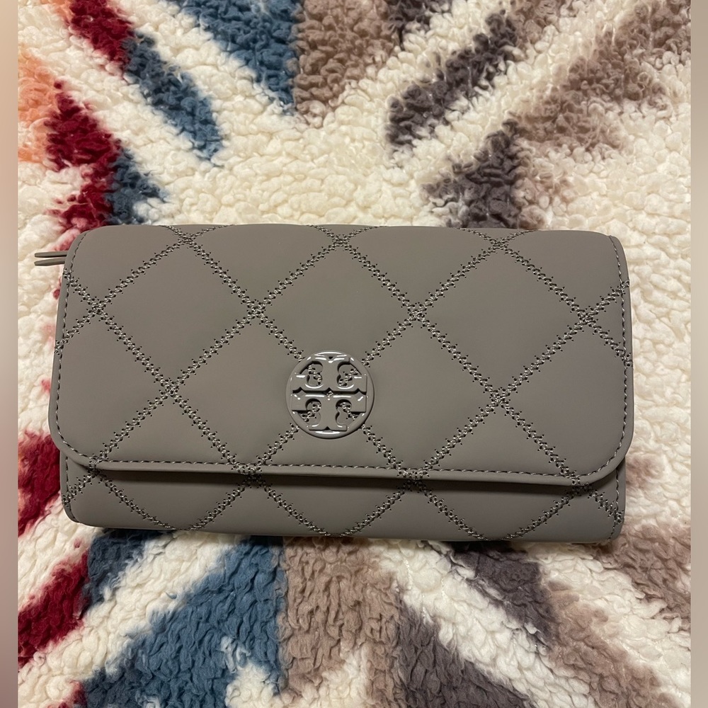 Tory Burch Chain Wallet - Matte Gray